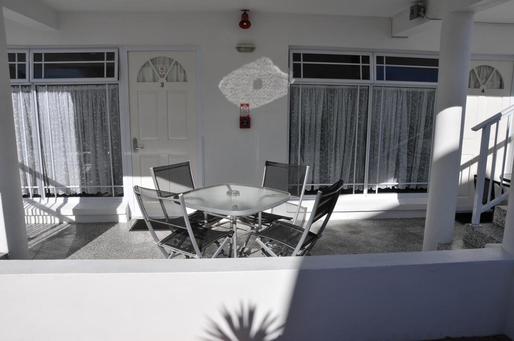 Lakeside Taupo Motel מראה חיצוני תמונה